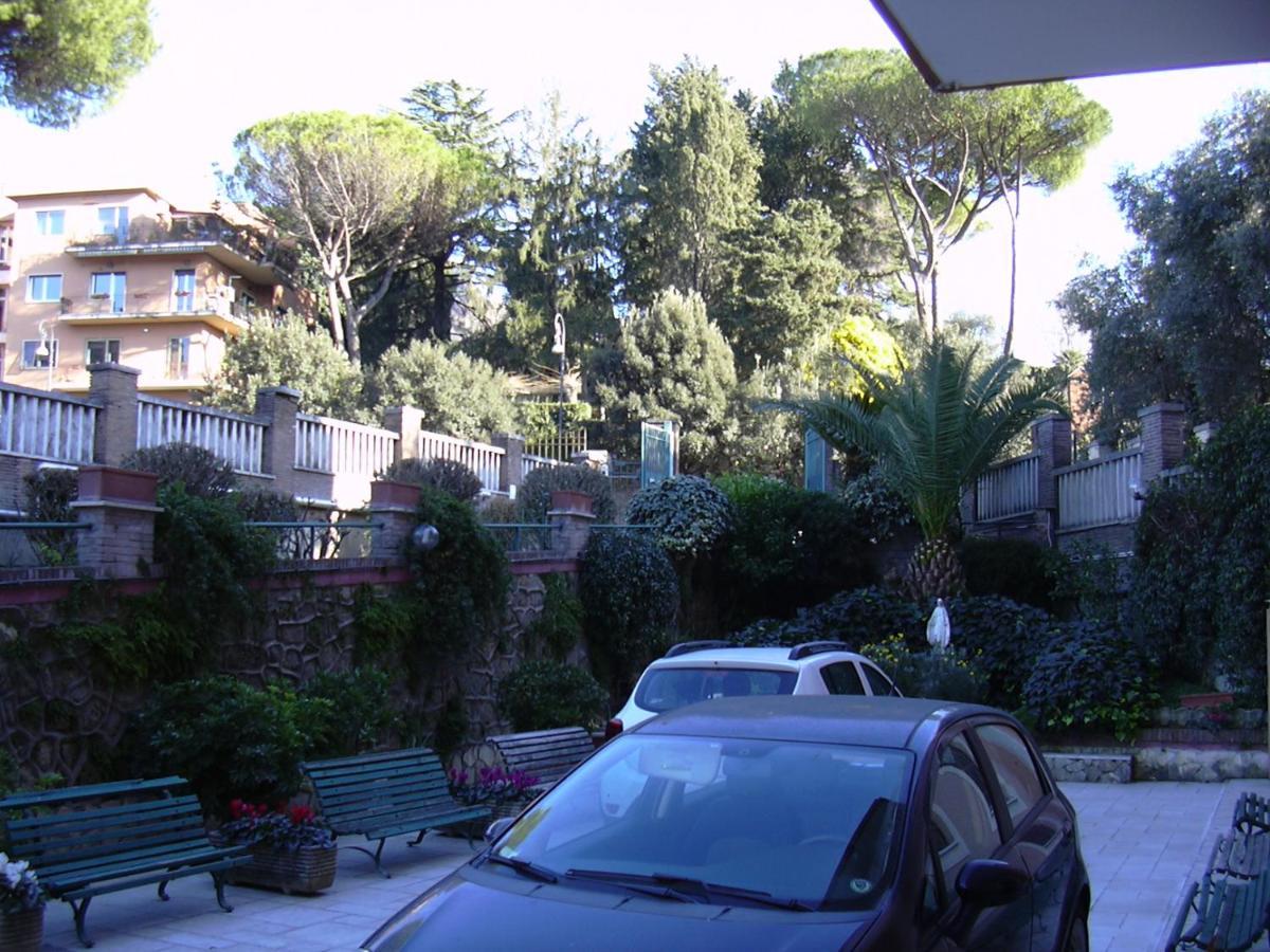 Casa Per Ferie Suore Domenicane Рим Экстерьер фото